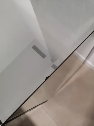 Cómoda 3 cajones cristal y madera