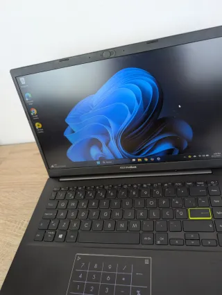 Asus Vivobook K413E / I5 / 8Gb RAM / 500Gb SSD