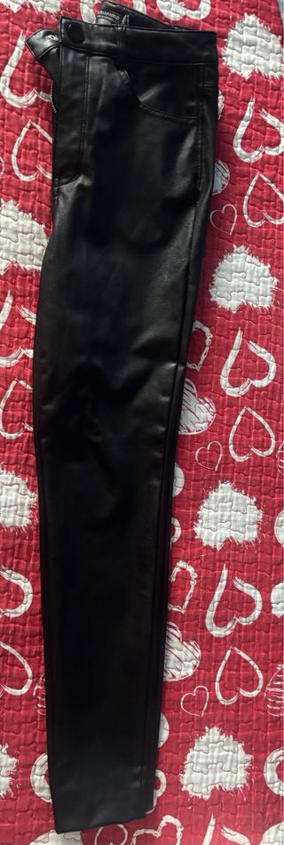 Pantaloni in pelle da donna neri