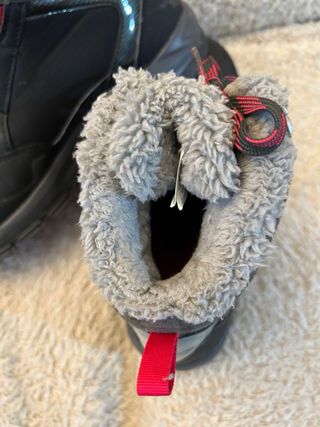 Botas Quechua Trekking Nieve Negras Rojas