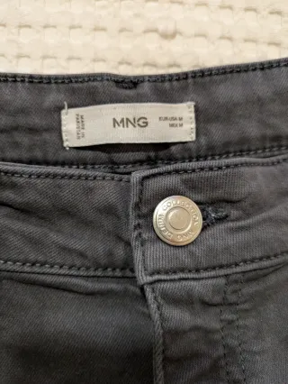 Pantalón culotte gris Mango