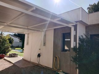 Montador panel sándwich