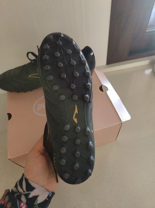 Scarpe da calcetto Joma nere e oro