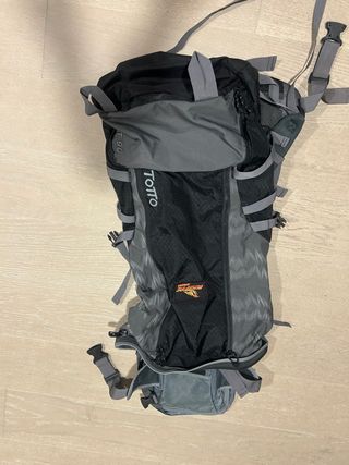 Mochila Totto T 90 Negra y Gris