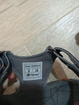 Sandalias Trekking Chiruca Mujer Negras Rosas