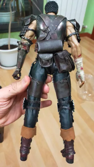 Threezero Gutts(Berserk) + extras