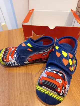 Zapatillas casa infantiles coches