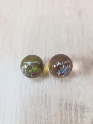 Canicas Pokemon Gyarados y Weepinbell