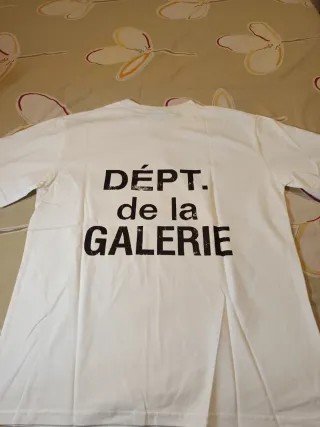 Camiseta Gallery Dept. Blanca Talla M