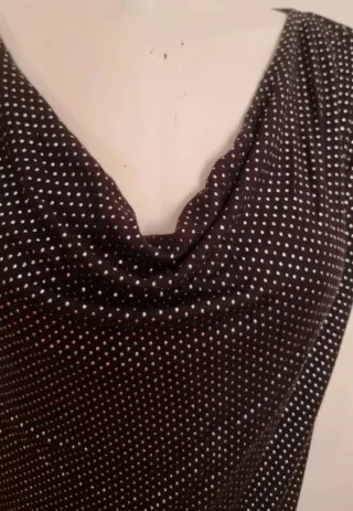 Blusa plateada y negra con lunares Talla XL