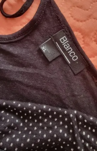 Blusa plateada y negra con lunares Talla XL