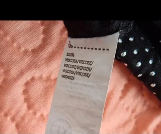 Blusa plateada y negra con lunares Talla XL