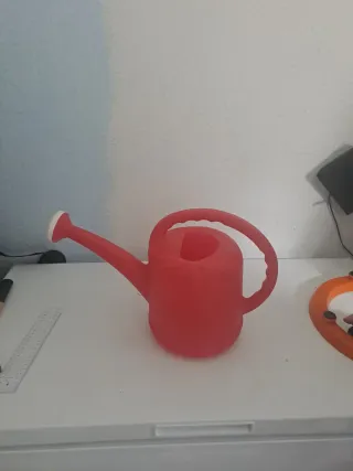 Regadera 5L Plástico Roja