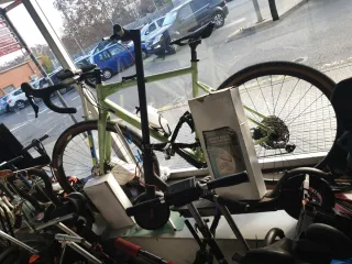 Bicicleta GRAVEL JAKAR verde