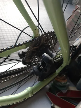 Bicicleta GRAVEL JAKAR verde