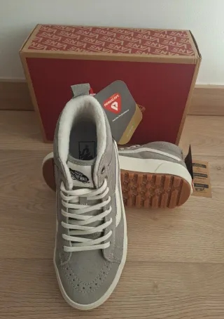 Zapatillas Vans SK8 HI MTE grises