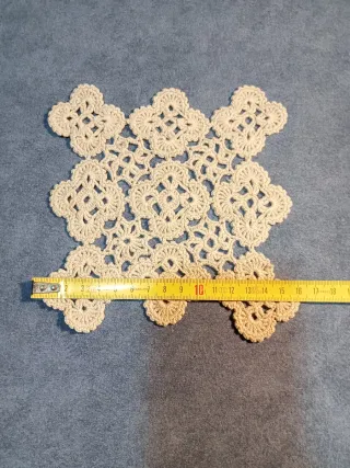 Centrino uncinetto artigianale vintage anni 50