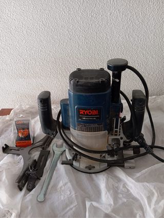 Fresadora Ryobi Industrial