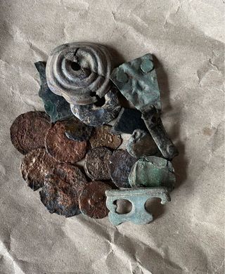 Monedas y objetos antiguos