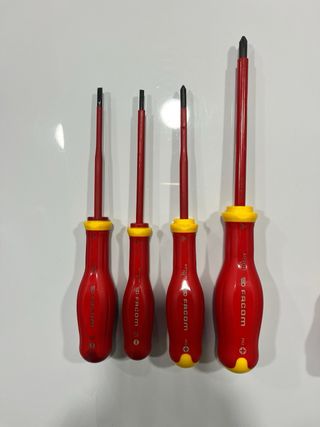 Juego Destornilladores Aislados Wiha/Facom/Wurth
