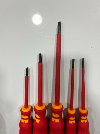 Juego Destornilladores Aislados Wiha/Facom/Wurth