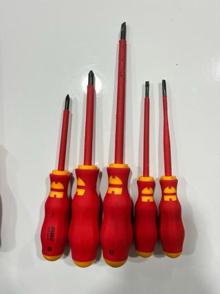 Juego Destornilladores Aislados Wiha/Facom/Wurth