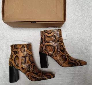 Botines Mango Piel Serpiente Tacon Bloque