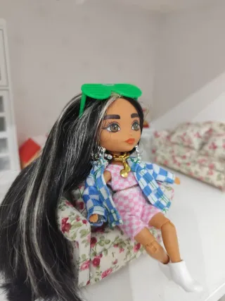 Barbie Articulada Mini con Pelo Extra