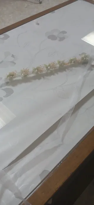 Diadema comunión flores rosa y blanco