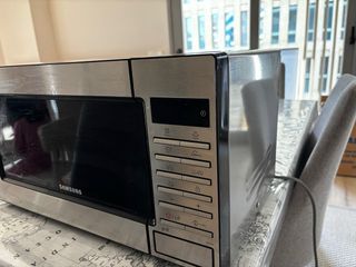 Microondas Samsung Acero Inoxidable como nuevo