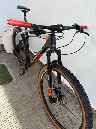 Bicicleta Orbea Alma M20 Carbono