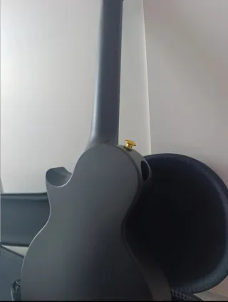 Ukulele Enya Soprano Fibra Carbonio Nero