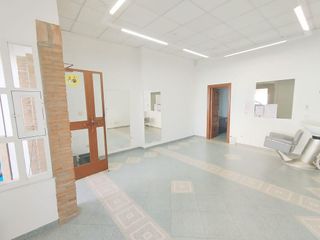 Local comercial en alquiler en Pulianas