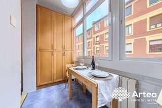Piso en alquiler en Iturralde en Bilbao
