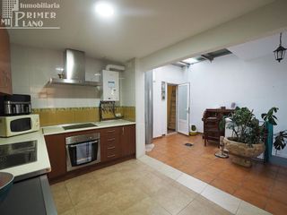 Casa adosada en venta en Tomelloso