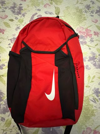 Mochila Nike Roja y Negra