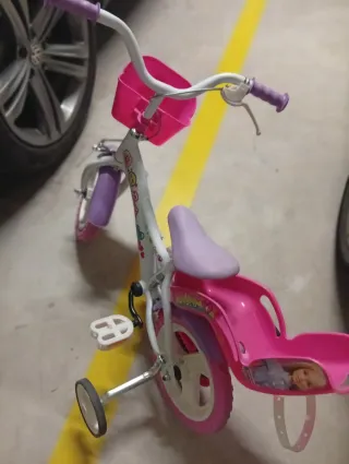 Bicicleta Barbie rosa y blanca
