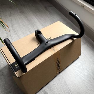 Manillar Roval Rapide Cockpit 400x110mm