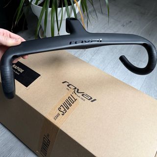 Manillar Roval Rapide Cockpit 400x110mm