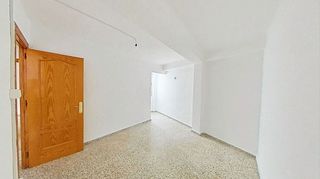 Piso en venta en Parque Victoria Eugenia en Málaga