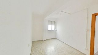 Piso en venta en Parque Victoria Eugenia en Málaga