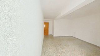 Piso en venta en Parque Victoria Eugenia en Málaga