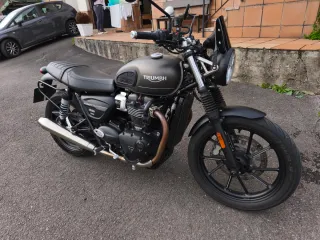 Triumph Street Twin 900 2022