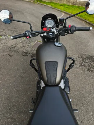 Triumph Street Twin 900 2022