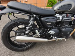 Triumph Street Twin 900 2022