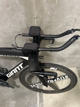 Bicicleta Triatlón Giant Trinity T.S sin ruedas