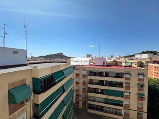 Piso en venta en Campoamor en Alicante