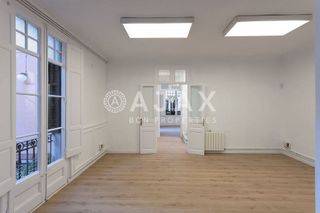 Oficina en alquiler en Les Tres Torres en Barcelona