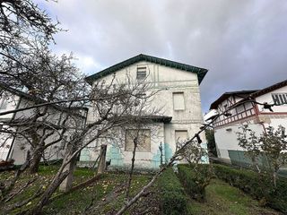 Chalet en venta en A Milagrosa en Lugo