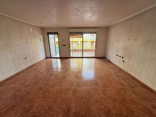 Chalet en venta en Catral